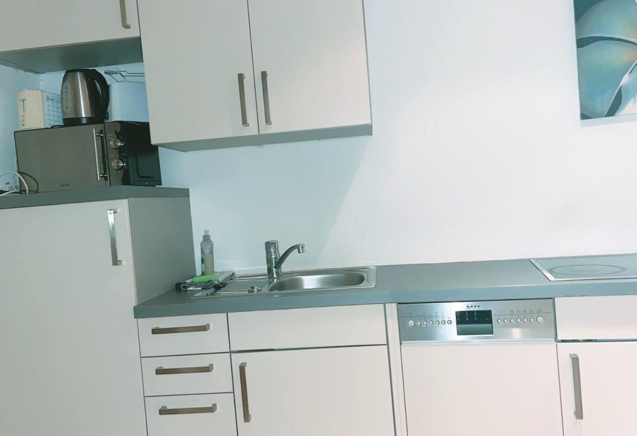 Comfort Triple Room Hn Wien Ngoại thất bức ảnh